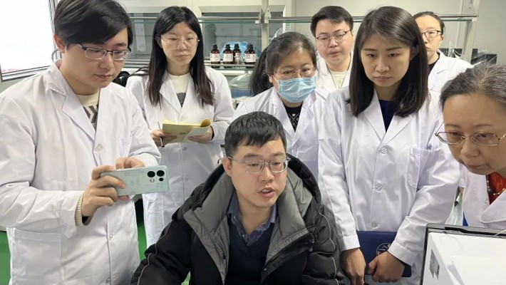 甘肅藥業(yè)集團國方檢驗檢測有限公司開展專業(yè)儀器驗收暨專業(yè)人員培訓